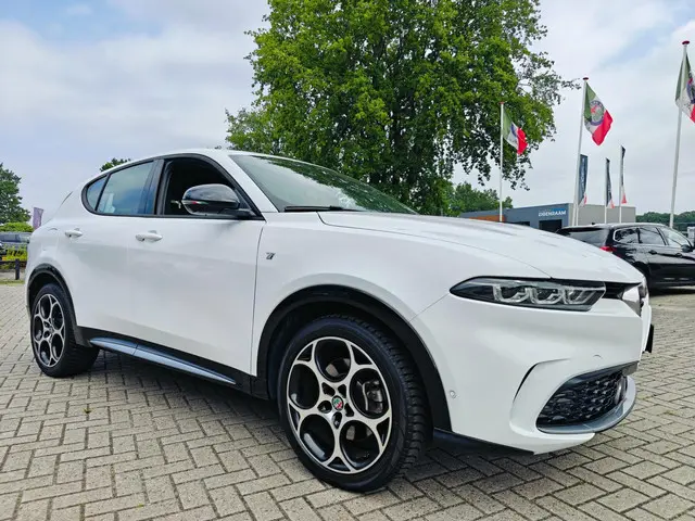 Alfa Romeo Tonale 1.5T Hybrid Ti 2023 Hybride Benzine 6