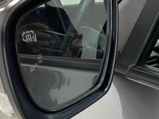 Suzuki Swift 1.2 Style Smart Hybrid 2024 Benzine 15