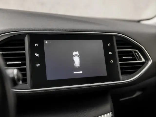 Peugeot 308 SW 1.2 PureTech Sport 2019 Benzine 24