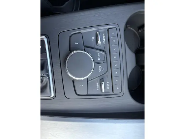 Audi A4 Avant 35 TFSI Sport S line edition 2019 Benzine 19