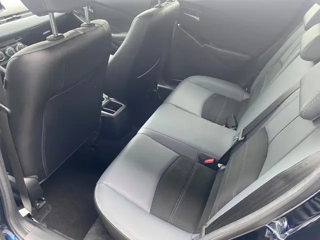 Mazda 2 1.5 Skyactiv-G Luxury 2020 Benzine 12