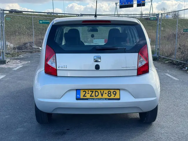SEAT Mii 1.0 Style Dynamic / AIRCO / NAP 2015 Benzine 6