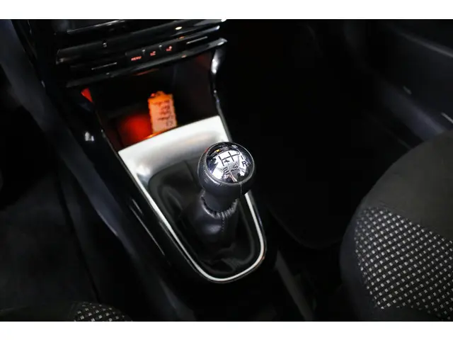 Citroën C3 1.2 PureTech Exclusive 2015 Benzine 14