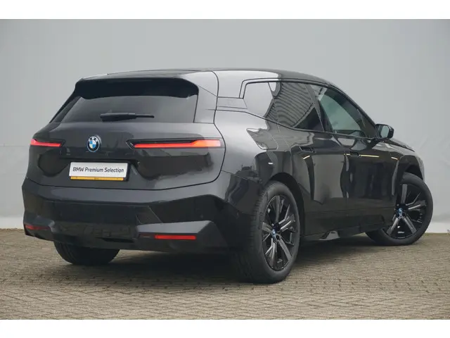 BMW iX xDrive40 2024 Elektrisch 2