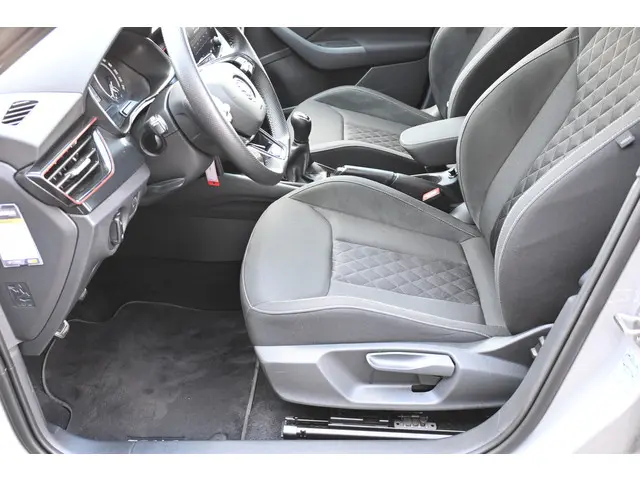Škoda Scala 1.0 TSI Sport Business 2021 Benzine 31