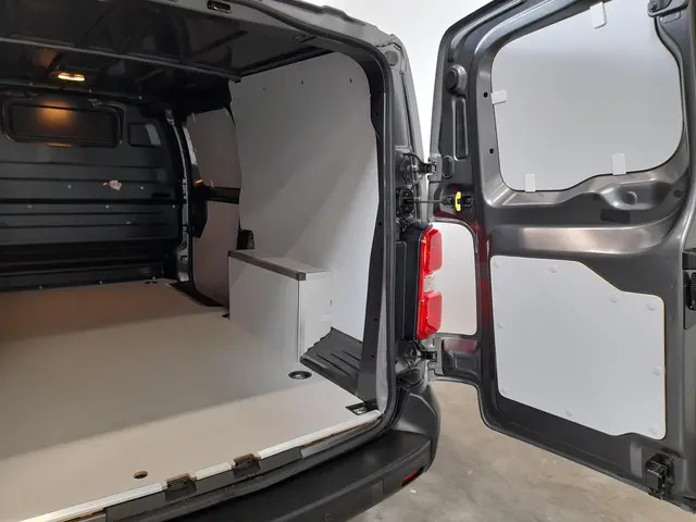 Opel Vivaro 2.0 BlueHDi 145PK L3 2023 Diesel 25