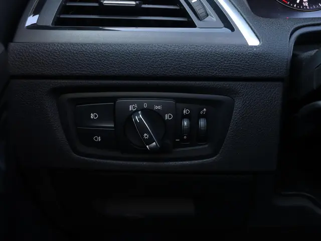 BMW 2 Serie Cabrio 220i 2019 Benzine 30