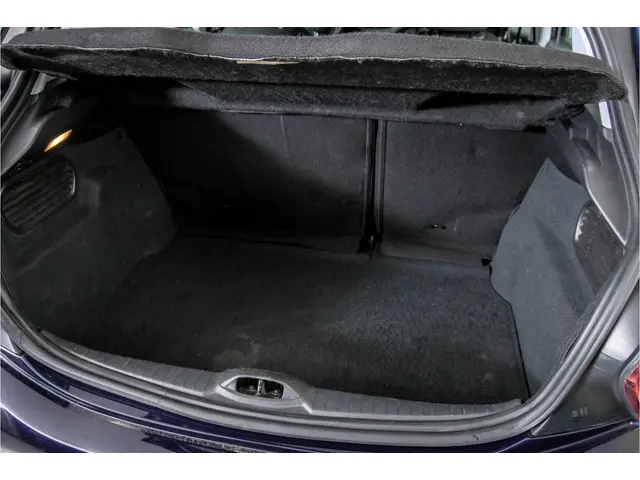 Peugeot 208 1.2 PureTech Signature 2019 Benzine 45