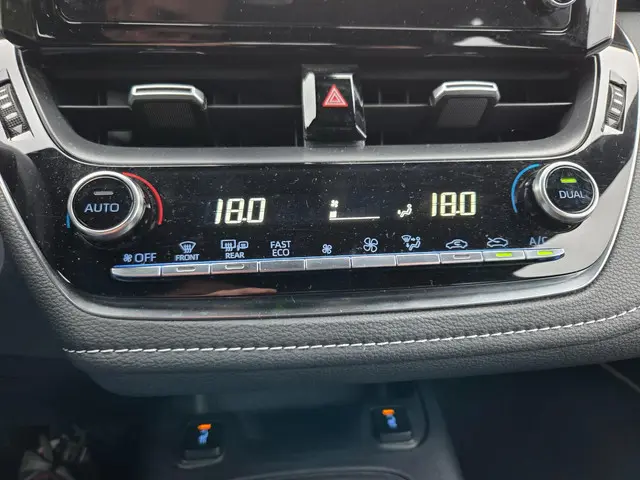 Toyota Corolla 1.8 Hybrid Active 2021 Hybride Benzine 14