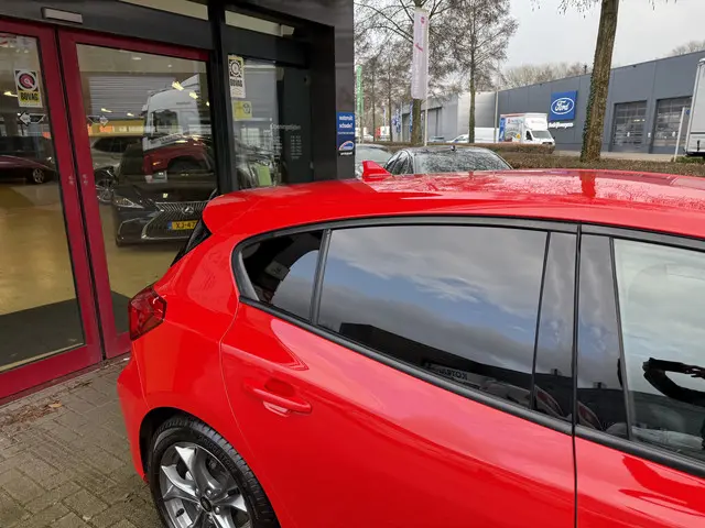 Ford Focus 1.0 EcoBoost ST Line Business 2020 Benzine 8