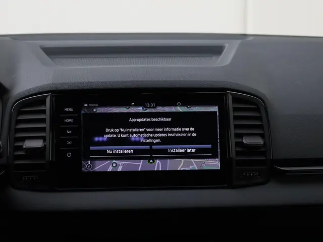 Škoda Karoq 1.5TSI/150PK ACT Sportline DSG 2025 Benzine 43