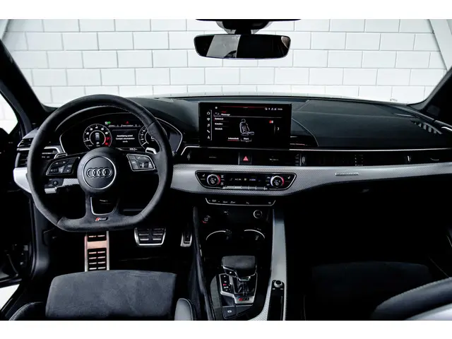 Audi RS4 Urban 2021 Benzine 34