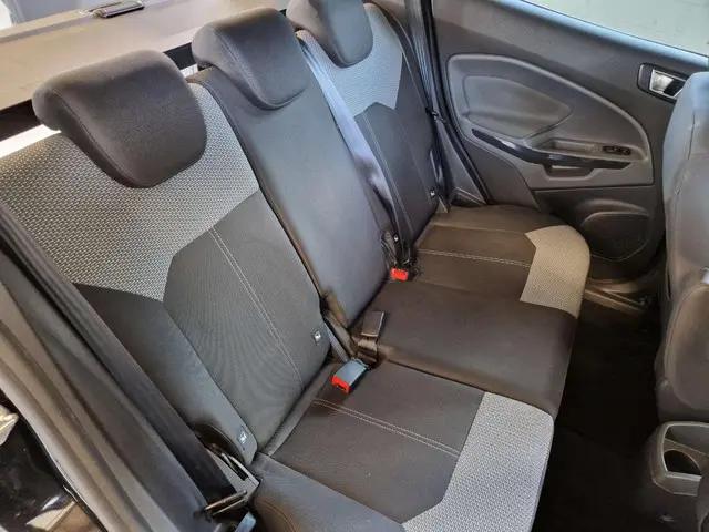 Ford EcoSport 1.0 EcoBoost Titanium 2015 Benzine 19