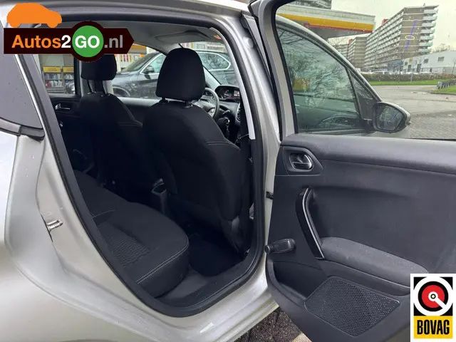 Peugeot 208 1.2 PureTech Blue Lease Premium 2016 Benzine 7