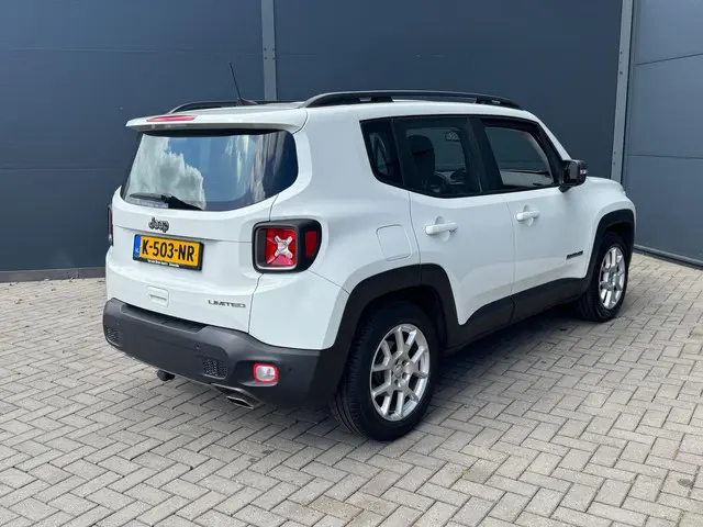 Jeep Renegade 1.3T Limited / Navi / Trekhaak 2019 Benzine 4