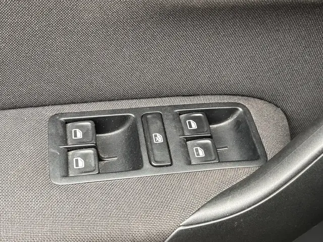 Volkswagen Polo 1.0 Lounge Edition 2015 Benzine 22