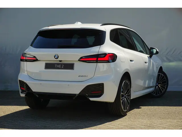 BMW 2 Serie Active Tourer 220i 2025 Benzine 2