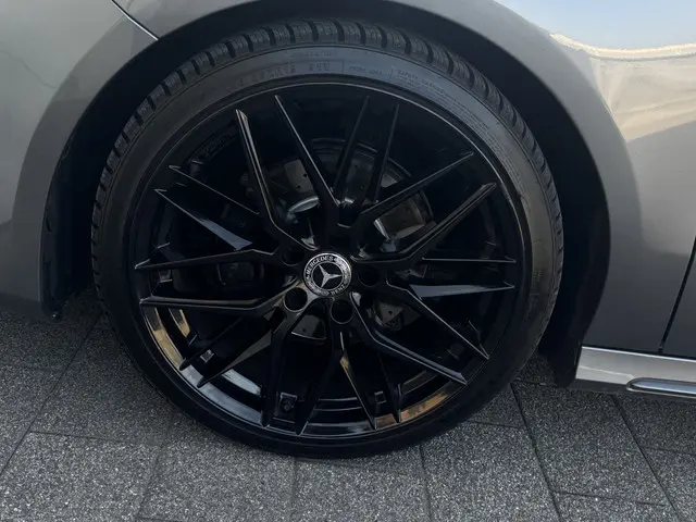 Mercedes-Benz A-Klasse 180 AMG 2016 Benzine 11