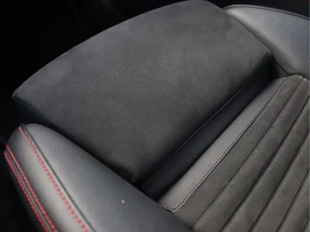 Mercedes-Benz GLA 180 AMG 2019 Benzine 65