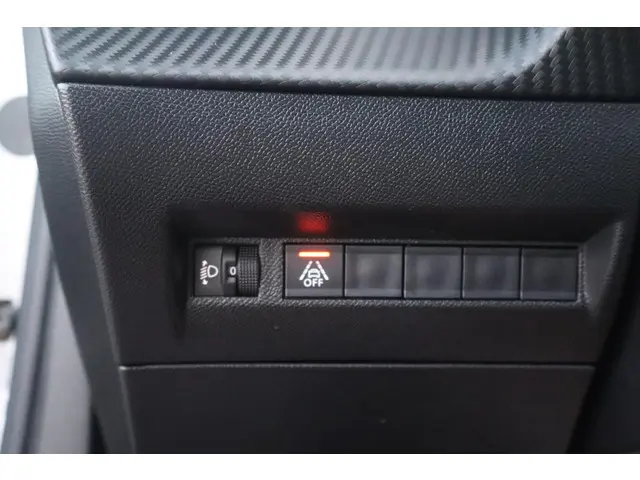 Peugeot e-2008 EV Allure 50 kWh 2021 Elektrisch 14