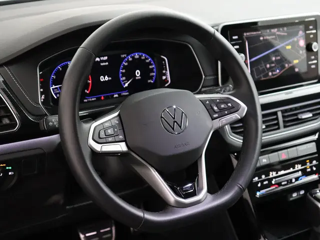 Volkswagen T-Cross 1.0 TSI R-Line Edition 2025 Benzine 16