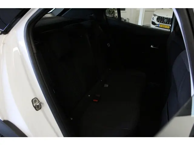 Peugeot 2008 1.5 BlueHDi Blue Lease Active 2021 Diesel 15