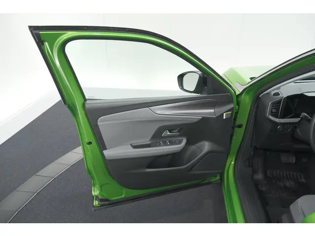 Opel Mokka-e Electric Level 3 50 kWh 2023 Elektrisch 65