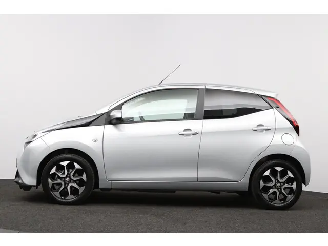Toyota Aygo 1.0 VVT-i x-joy 2022 Benzine 5