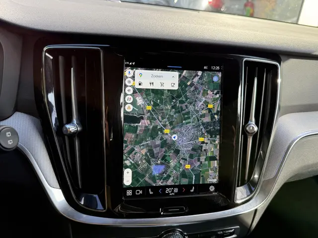 Volvo V60 2.0 B4 Plus Bright 2022 Benzine 10