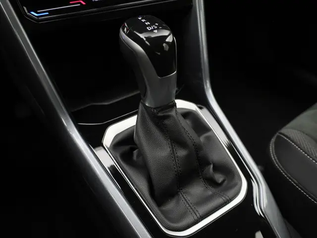 Volkswagen T-Roc 1.5TSI/150PK Style DSG 2025 Benzine 38