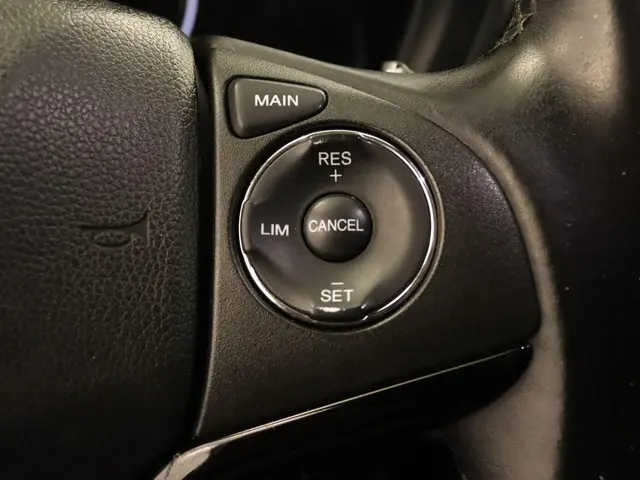 Honda HR-V 1.5 i-VTEC Executive 2016 Benzine 24