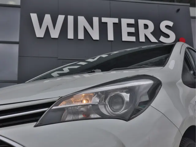 Toyota Yaris 1.5 Hybrid Comfort 2015 Hybride Benzine 3