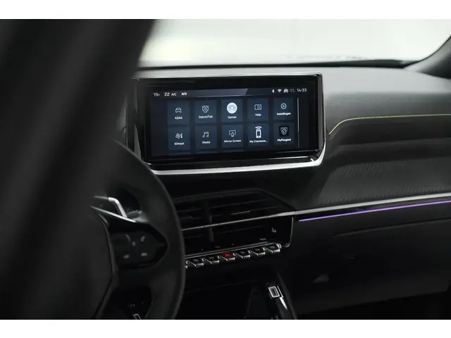 Peugeot 2008 PureTech 130 EAT8 GT 2024 Benzine 64
