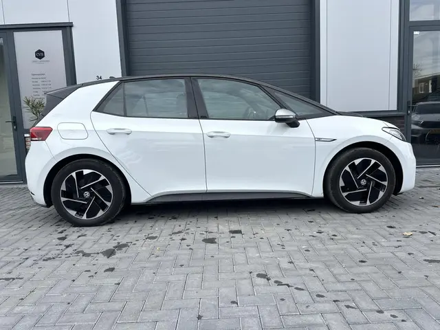 Volkswagen ID.3 First 58 kWh 2020 Elektrisch 6