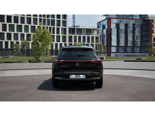 Mercedes-Benz EQA 250+ Business Solution 2025 Elektrisch 10