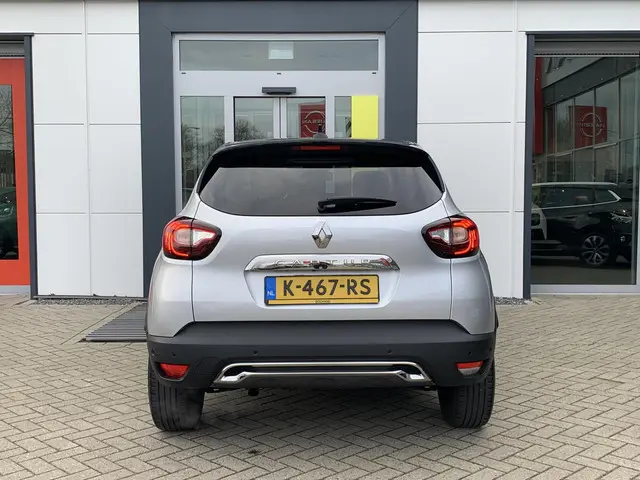 Renault Captur 1.2 TCe Initiale Paris 2018 Benzine 19