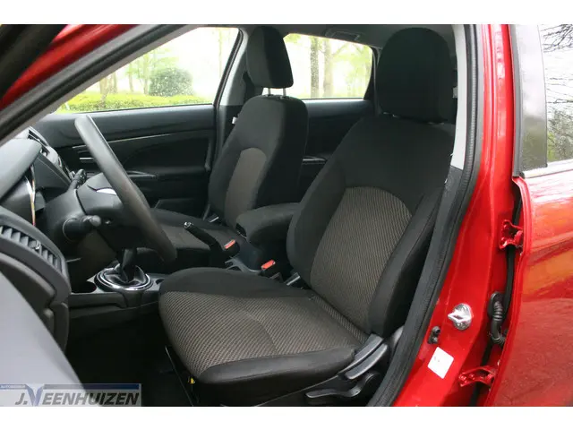 Mitsubishi ASX 1.6 Cleartec Bright 2016 Benzine 4