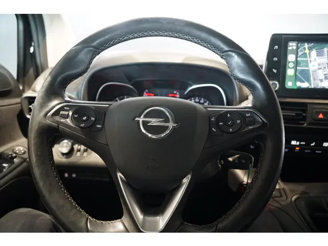 Opel Combo Tour 1.2 Turbo L2H1 Edition 7p. 2020 Benzine 27