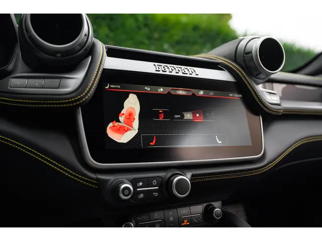 Ferrari GTC4Lusso 6.3 V12 2016 Benzine 19