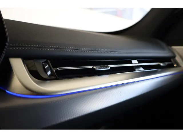 BMW X1 xDrive30e 2025 Hybride Benzine 20