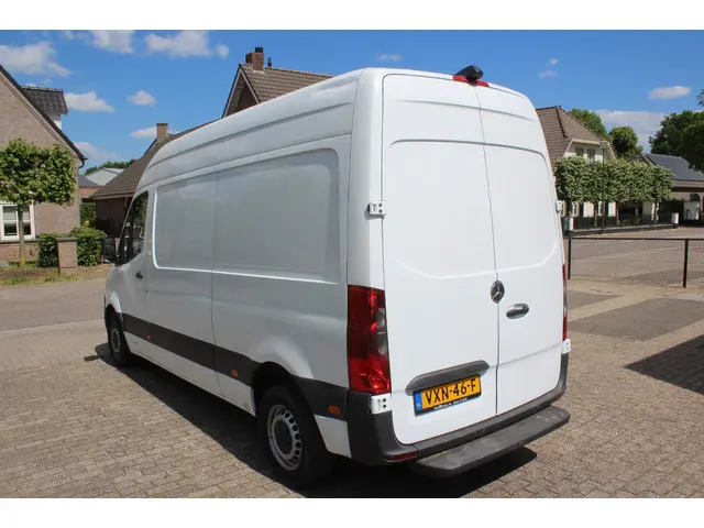 Mercedes-Benz Sprinter 314 2.2 CDI L2H2 2019 Diesel 9