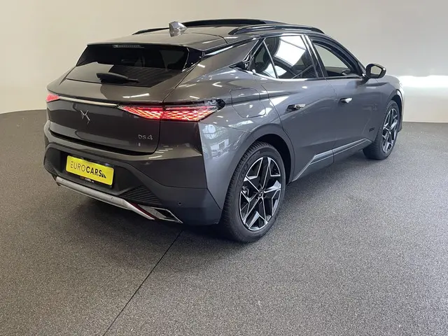 DS DS 4 1.2 PureTech Aut-8 Rivoli Cross 2023 Benzine 7