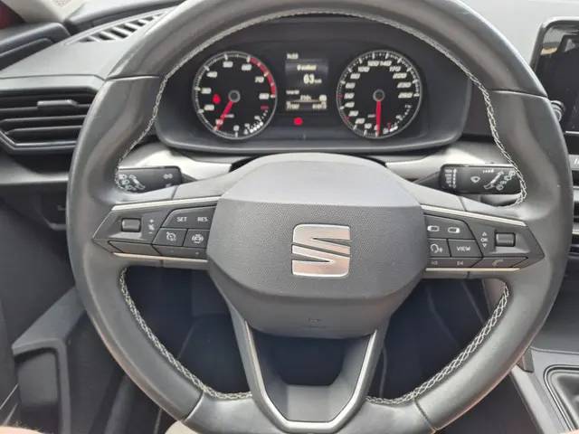 SEAT Leon Sportstourer 1.0 TSI Reference 2021 Benzine 6
