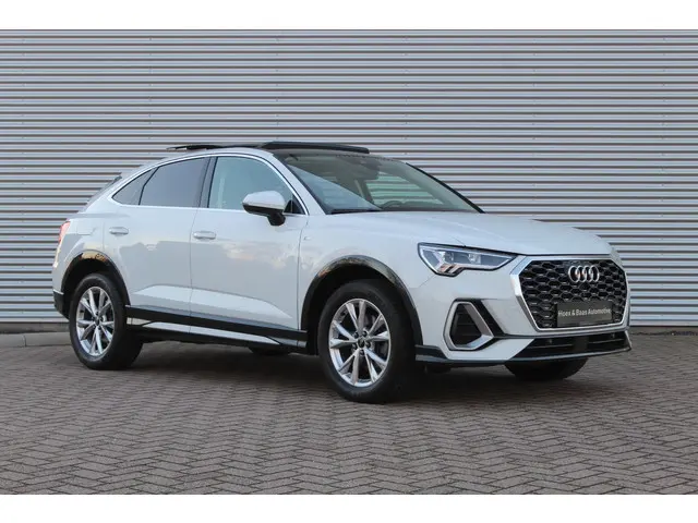 Audi Q3 35 TFSI Advanced edition 2024 Benzine 5