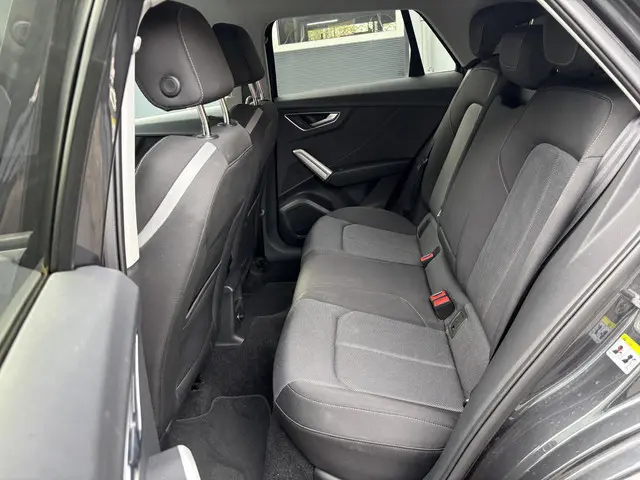 Audi Q2 35 TFSI Edition one 2022 Benzine 13