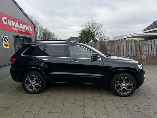 Jeep Grand Cherokee Overland 2019 Diesel 13