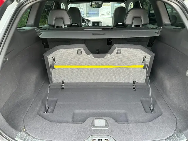 Volvo XC60 2.4 D4 R-Design AWD l ACC l PANO 2016 Diesel 27
