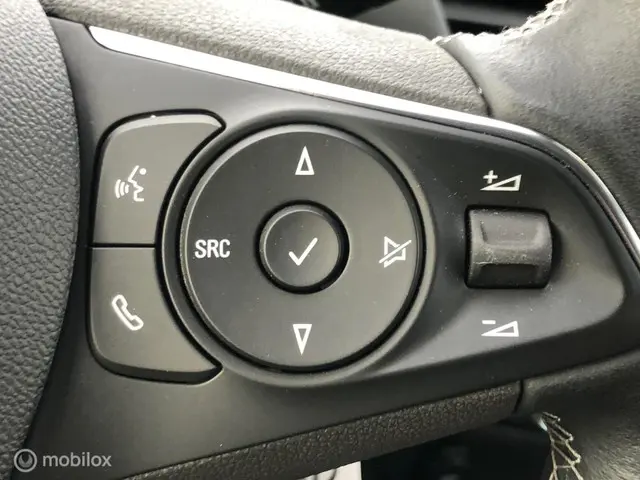 Opel Crossland 1.2 Turbo Elegance 2024 Benzine 7