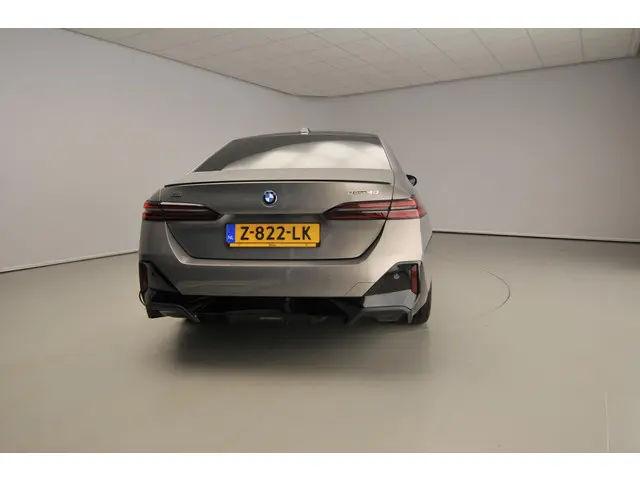 BMW i5 Sedan eDrive40 2024 Elektrisch 3