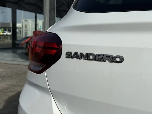 Dacia Sandero 1.0 TCe 90 Essential 2022 LPG/Gas 18